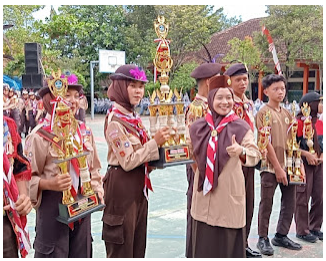 Pramuka SMPN 2 Wuryantoro Raih Juara Umum SMANSAWUR Scout Competition 2026
